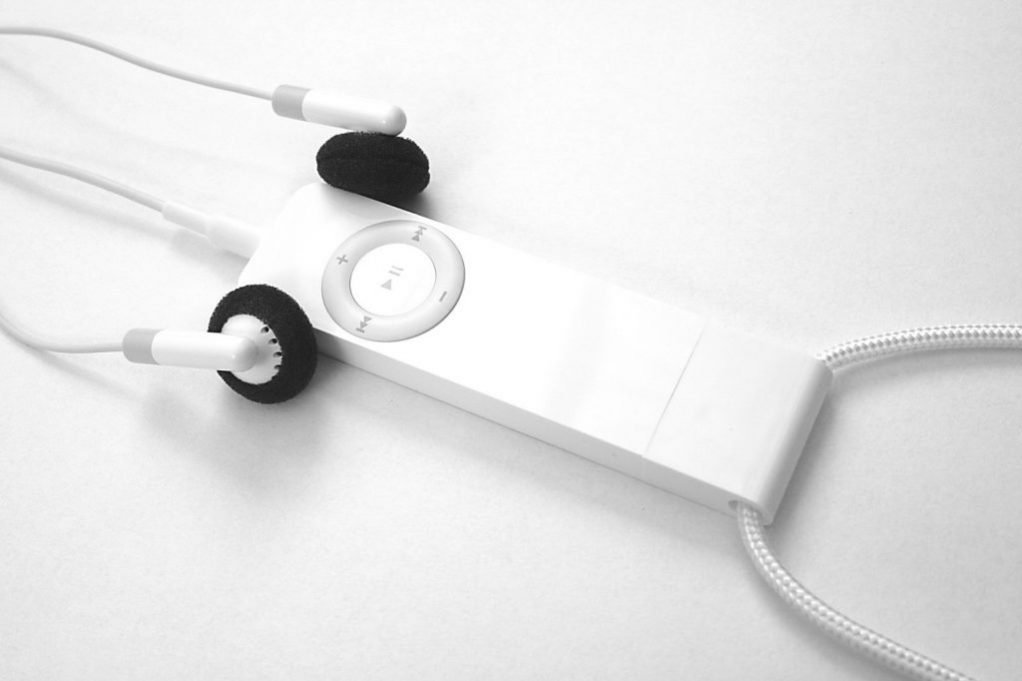 ipod-shuffle-hear-me-1243419